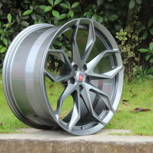 丹陽(yáng)市中裕輪轂廠 專(zhuān)業(yè)生產(chǎn)輪轂與交通燈具，品質(zhì)卓越