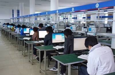 重慶安全技術職業(yè)學院計算機專業(yè)及信息技術咨詢服務簡介